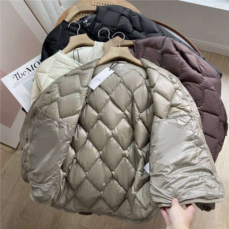 Lagabogy 2025 Autumn Winter Women Ultra Light 90% White Duck Down Jacket Female Casual Loose Puffer Coat Single Breasted Outwear
