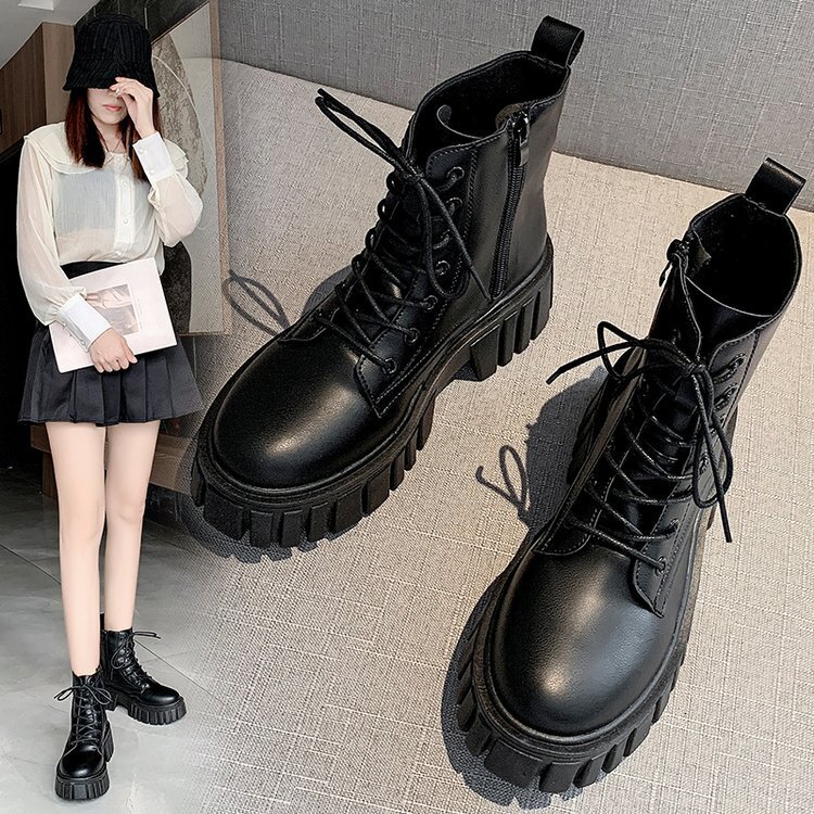 Women's flat bottomed lace up Martin boots autumn and winter new designer shoes Korean leather women's boots comfortable soft soled women�