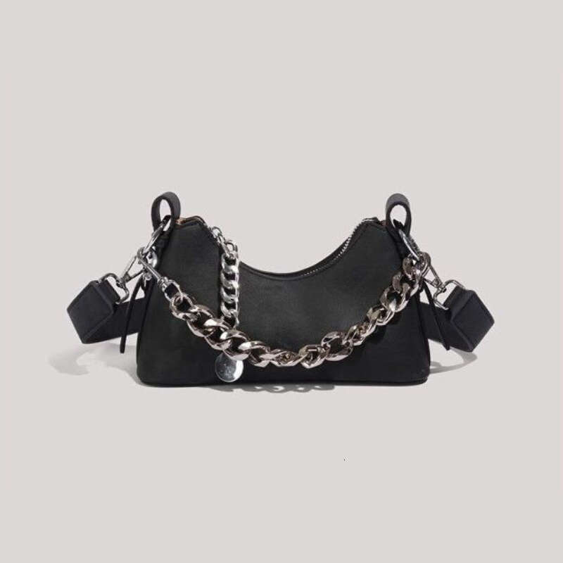 Underarm for Women 2025 Autumn Winter New Designer Bags High-Quality Texture Chain Crossbody Baguette Bag