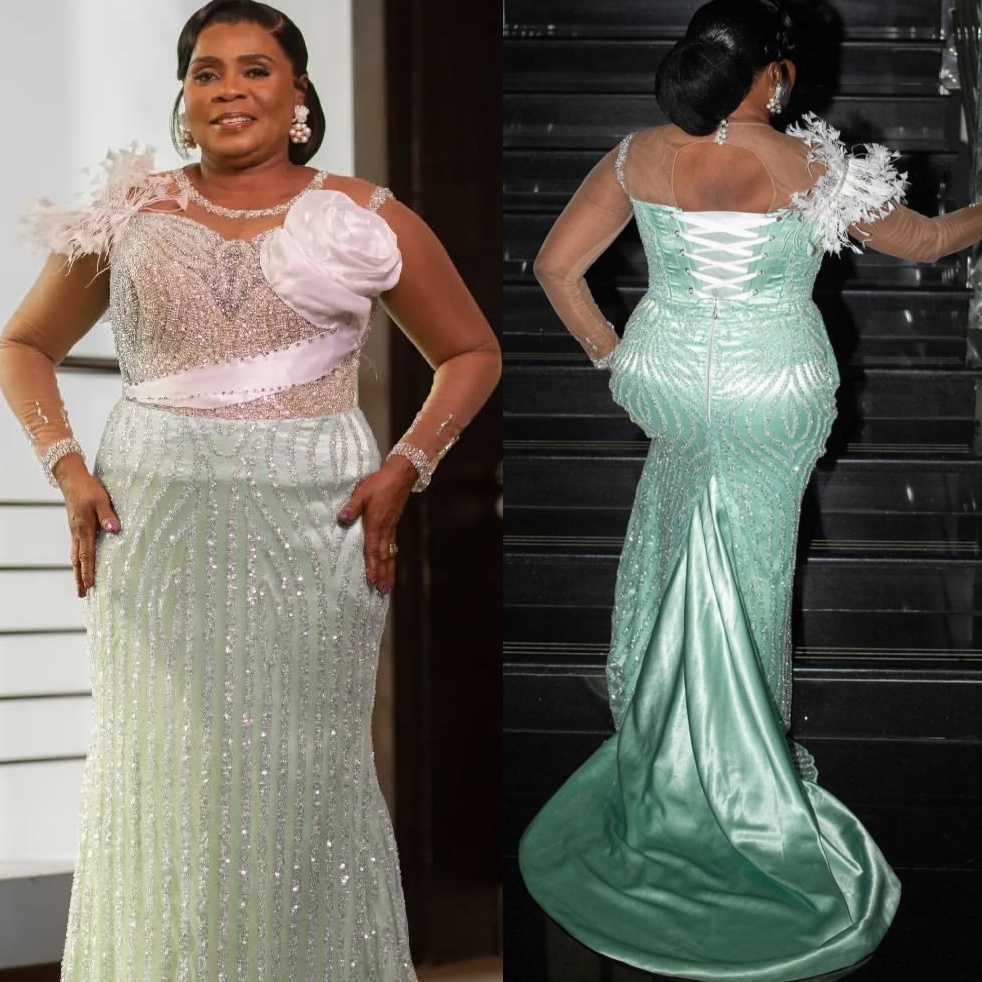 2025 Plus Size Mint Mermaid Mother Of Bride Dresses Feather Flower Beaded Prom Evening Party Mamas Dress Vintage 50s Birthday Wedding Guest Groom Moth