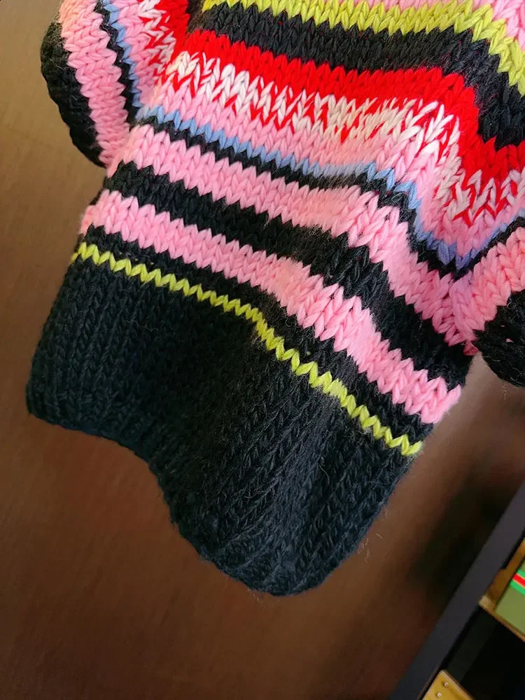 Multicolor Striped Handmade Jumper Sweet Rainbow Wool Blended Color Block Knit Tee Short Sweater AutumnWinter Woman Knitwear 250911
