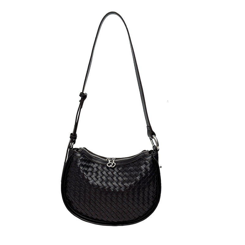 2025 new cross-border shoulder bag luxury bag hand woven crescent bag designer bag large capacity armpit bag niche Korean women's bag