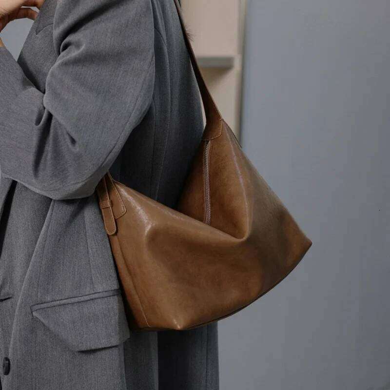 Women's Cowhide Genuine Leather Shoulder Bag Female Designer Retro Handbags Ladies Commuting Large Capacity Hobos Bags