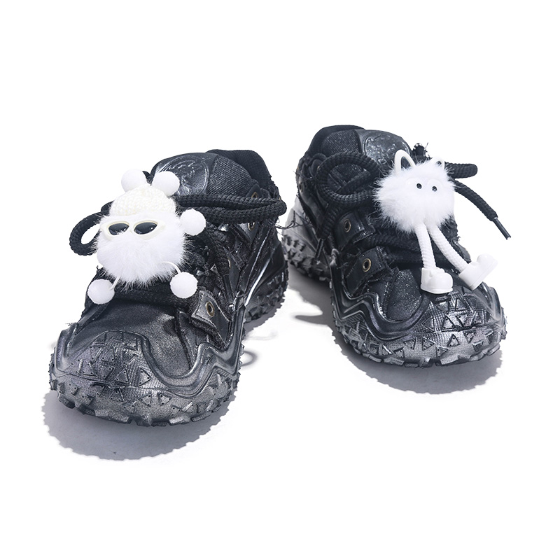Trendy height increasing shoes for women in autumn and winter 2025, versatile casual sports dad shoes, tire sole soft soled shoes, designer shoes