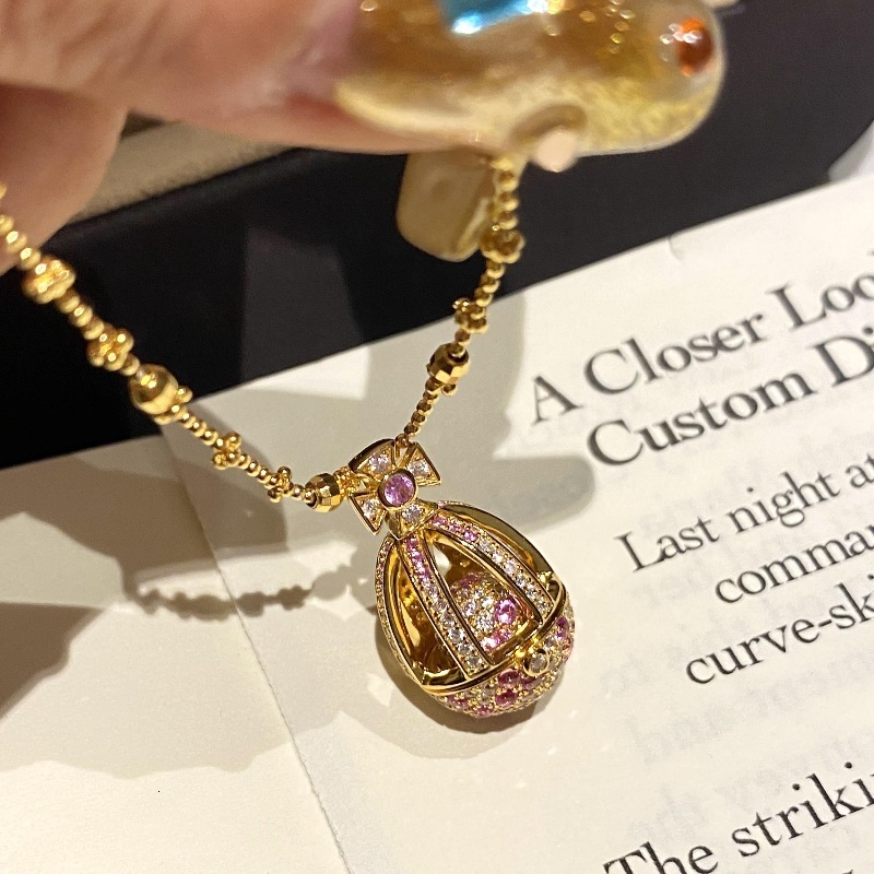 Luxury Brand Designer Jewelry French Style Light Luxury Retro Peach Pink Small Egg Necklace Flip Cover Full Diamond Exquisite Versatile High-Value Col
