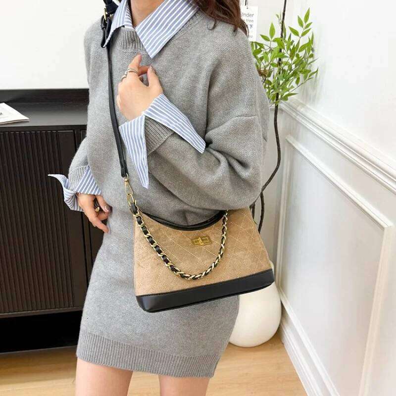 Simple Casual Commuter Bag With Large Capacity Solid Color For Women Best Designer Unique Leather