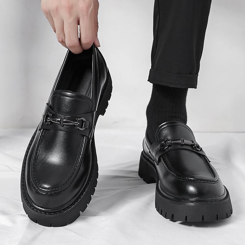 New Style Thick Sole Height Increasing Men Broad Round Toe Casual Leather Shoes Patent Leather Shiny Surface Chunky Heel Trendy Shoes Large Sizes 38-4