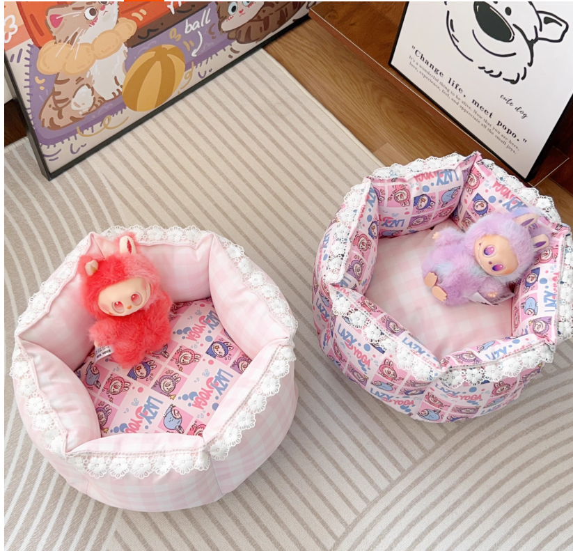 Breed-Specific Canine/Cattie Resting Platform with Detachable Fabric Pillow Ideal for Companion Animals