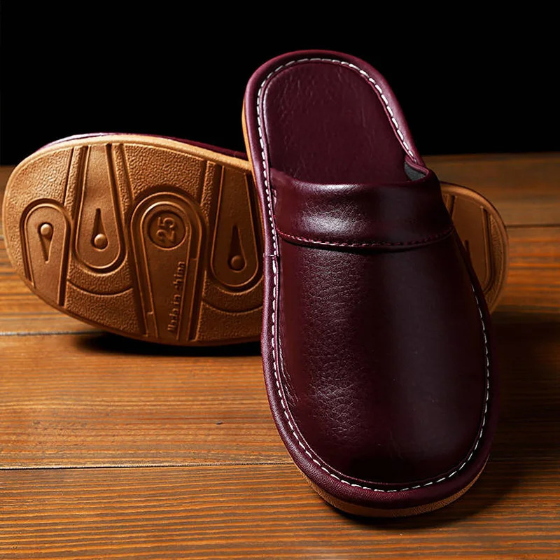 Mens Bedroom Leather Slippers Unisex Black Home Shoes Big Size 47 48 Mans Slippers Indoor Comfy Males Slides Family Flats Shoes250906