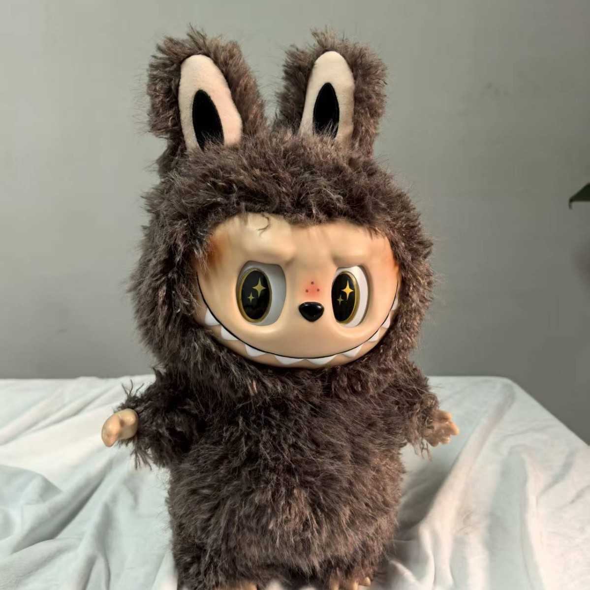 Labubu Colorful Blind Box Can Stand Can Sit Labubu Plush Doll Toy Pendant Figurine 1 L250911ZEEX