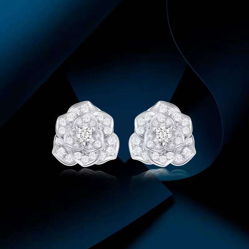 2024 Newest Customized Moissanite S Earrings Women's Unique Design Party Sparkling Shining Jewelry