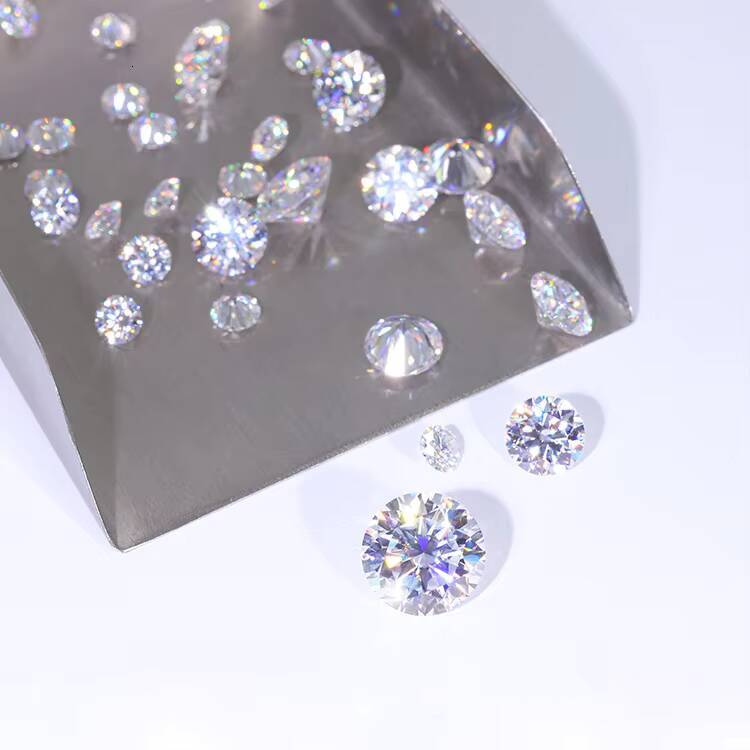 Top Quality White Color VVS Clarity Round Cut Moissanite Diamond Shine Moissanite With GRA Certificate
