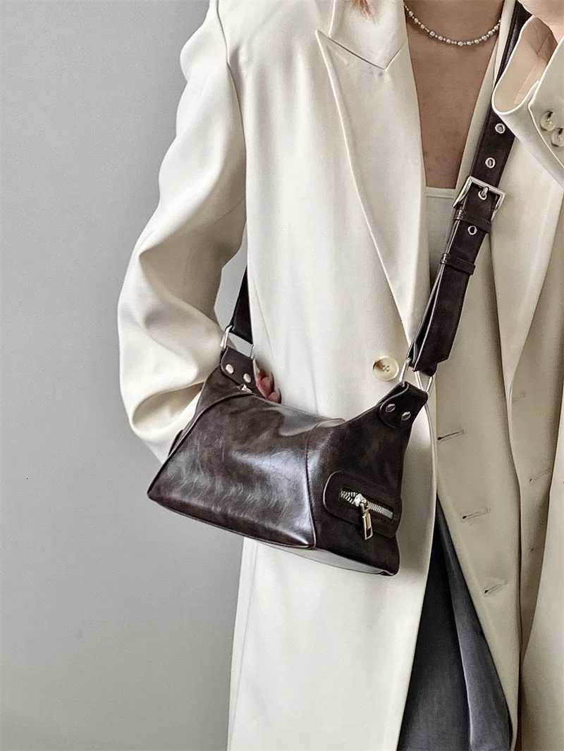 Vintage Y2K Womens Underarm Bags Pu Leather Hot Girls Shoulder Bag Casual Portable Female Tote Purse Crossbody Bag Handbags W250911