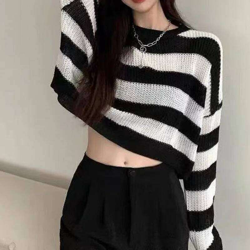 New Korean Style Striped Cropped Sweater Women Vintage Oversize Knit Jumper Female Autumn Long Sleeve O-Neck Pullovers Tops