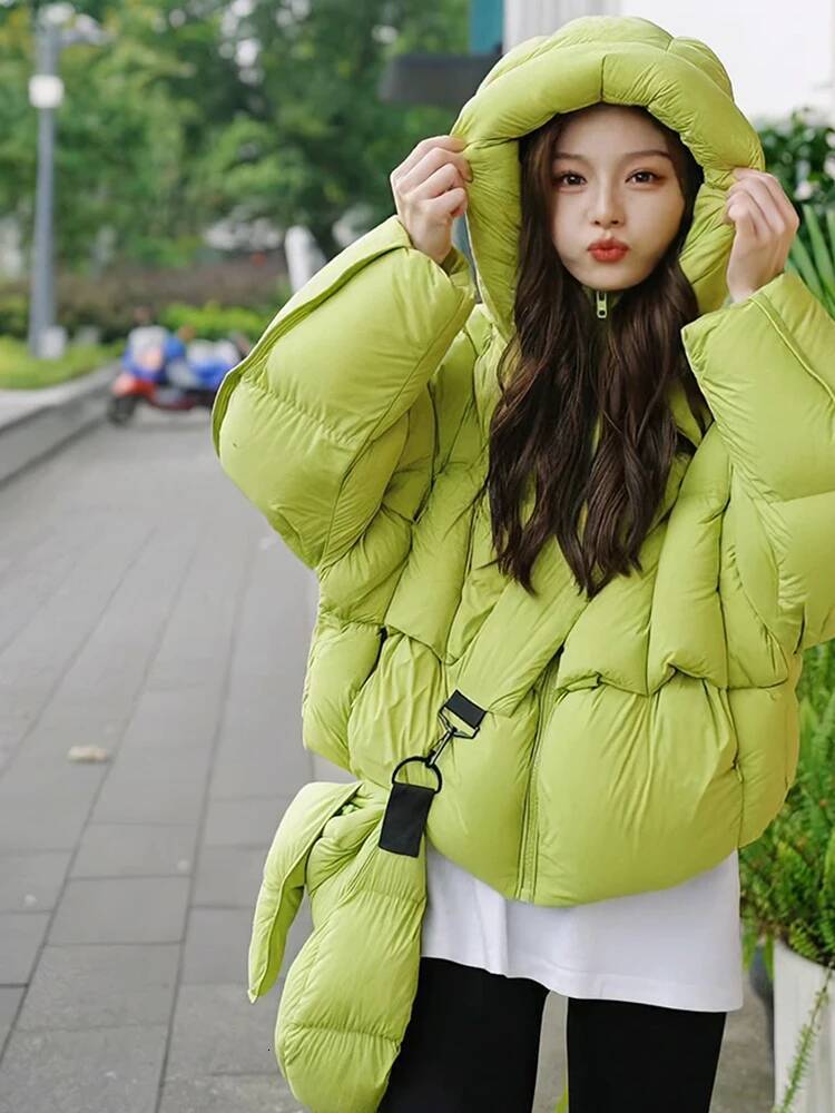 Winter Solid with Backpack Hooded Jacket Female Thick Quilted Parka Outwears Women White Duck Down Warm Short Jackets