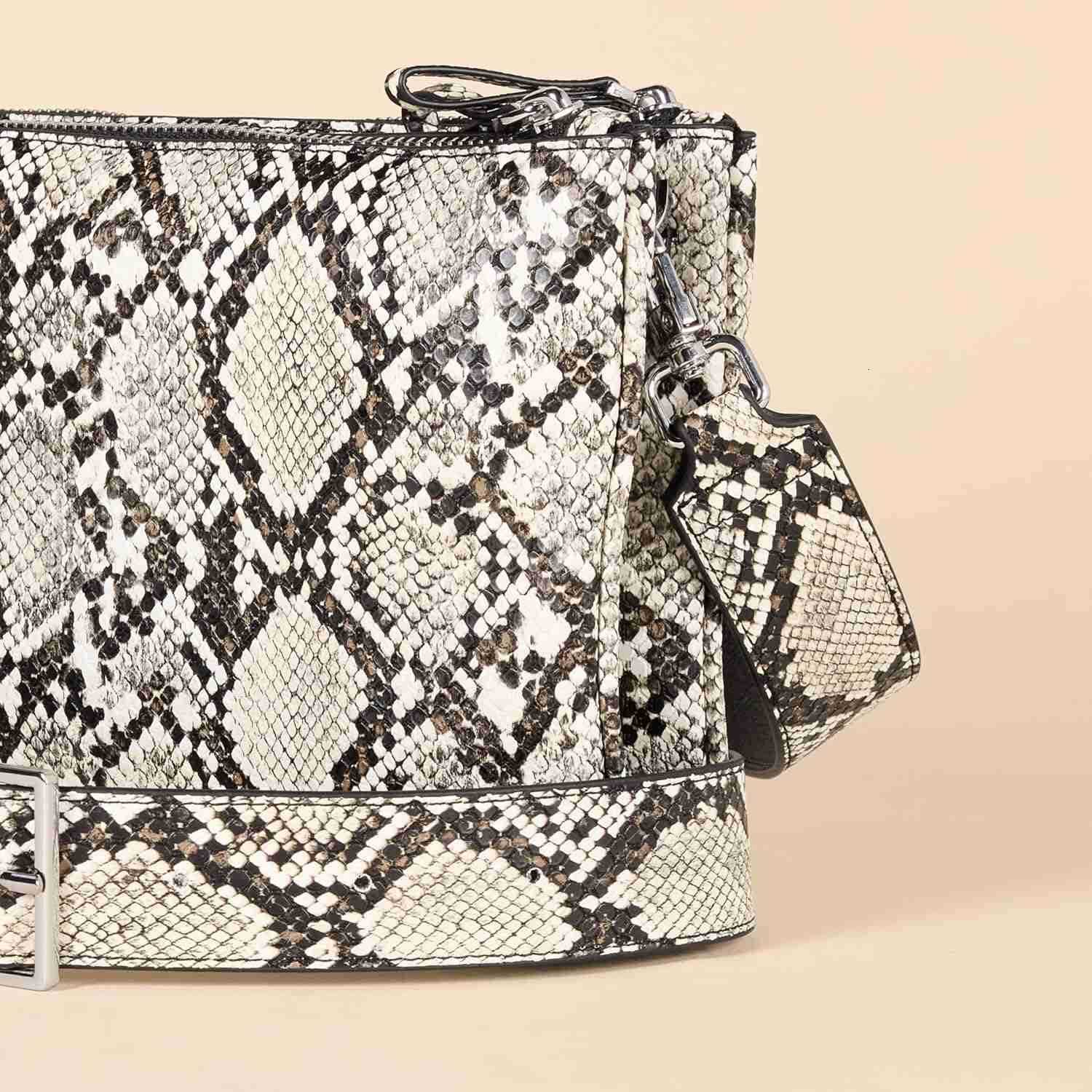 Essentials Womens Minimal Crossbody BagW250911