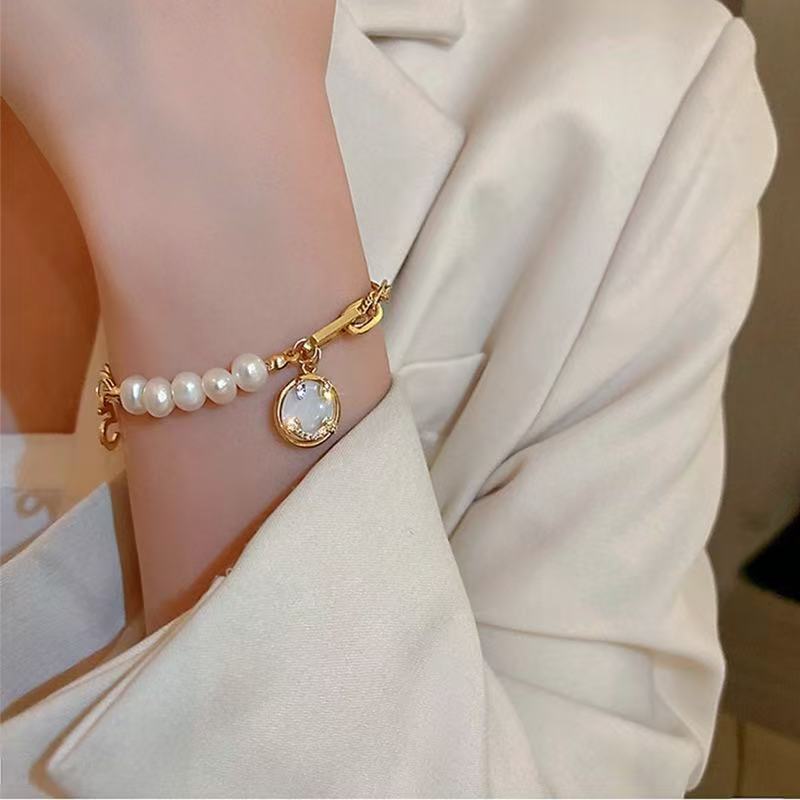 Smiling face Baroque natural pearl bracelet, high-end women's bracelet accessories