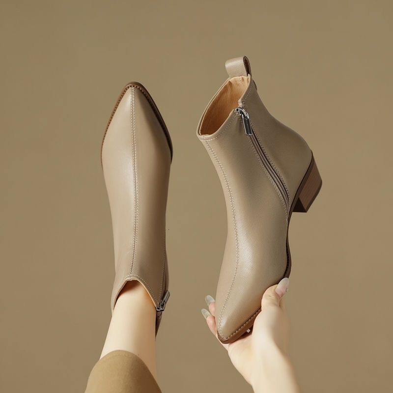Autumn new designer shoes British retro pointed leather short boots thick heels autumn and winter wool lining warm boots for women