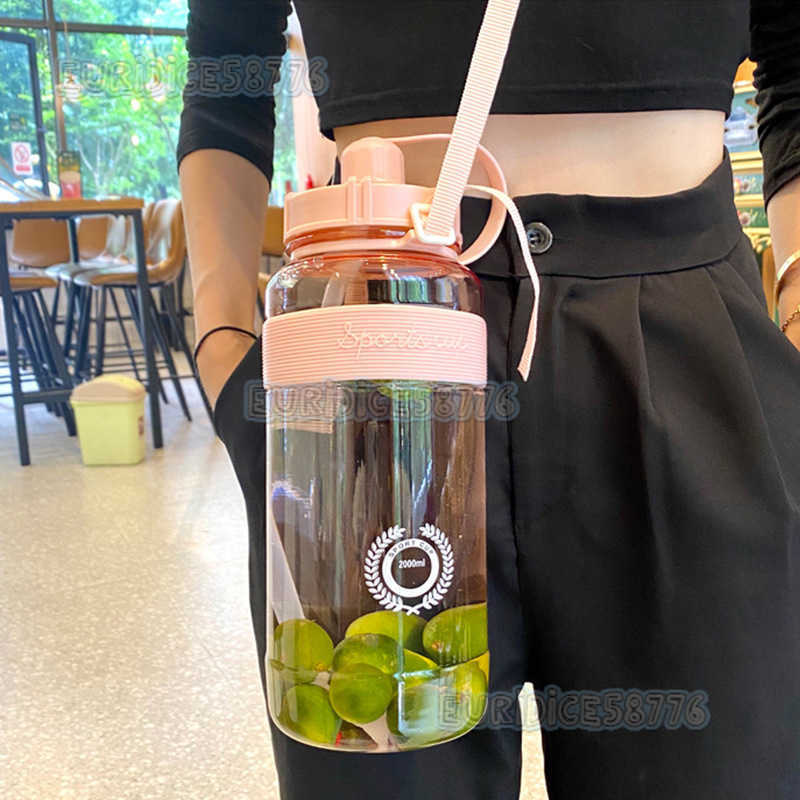 Strap Straw Large Capacity Plastic Water Bottle Handheld Space Cup Outdoor Fitness Hiking Sports Water Bottle Design H250911