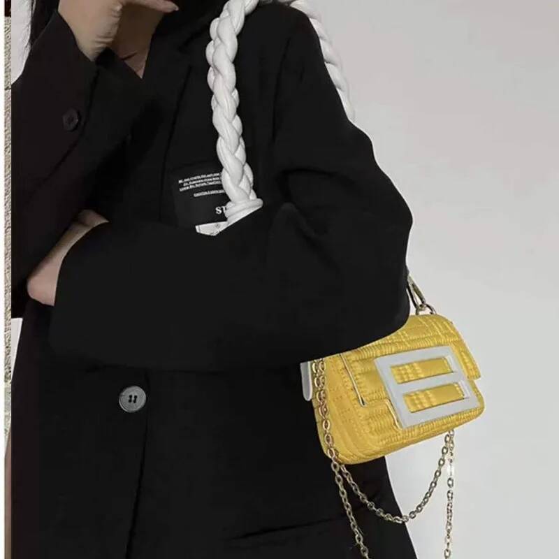 Mobile Phone Woven Strip Mini Bag Single Shoulder Messenger Small Flap crossbody Fashion Women Designer New high-quality