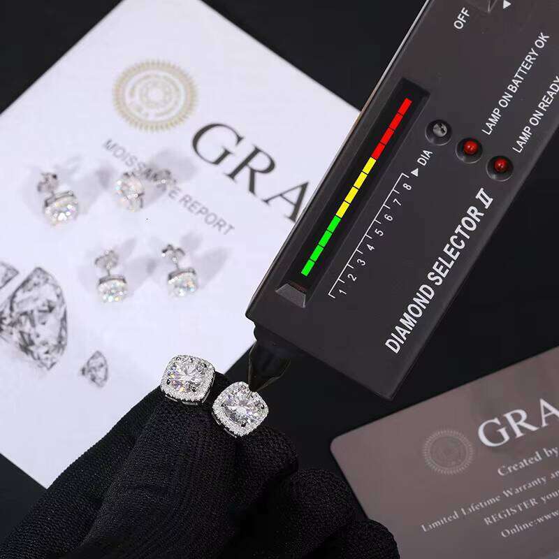 Ready to Ship Sterling Sier Hip Hop VVS Moissanite Stud Earrings Gold Plated Hot Selling Fine Jewelry With Dia Tester