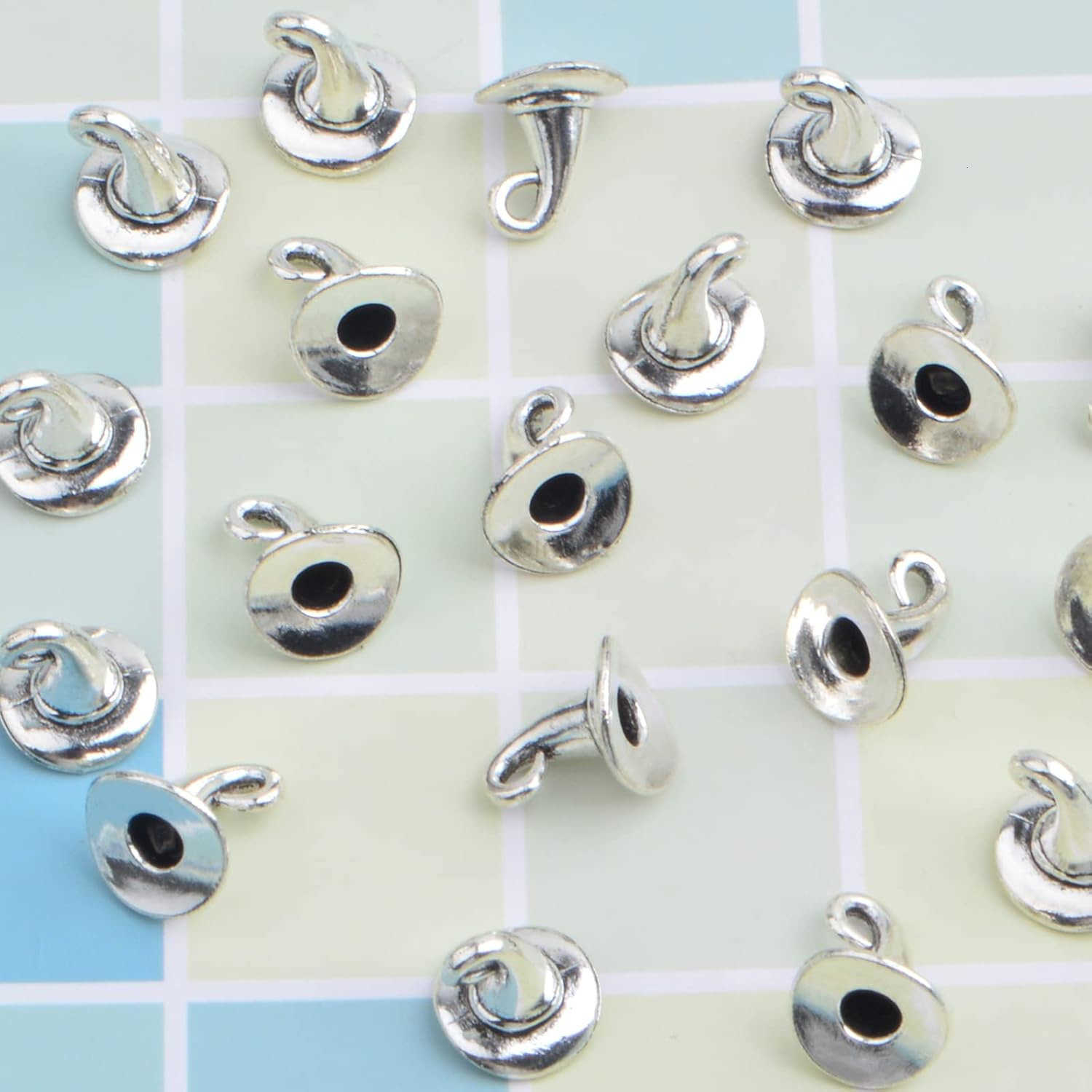 60pcs Antique Silver Witch Hat Pendant Charms Alloy Halloween Hat Wizard Cap Dangle Pendants Jewelry Making Findings for DIY Necklace Earrings Crafts 