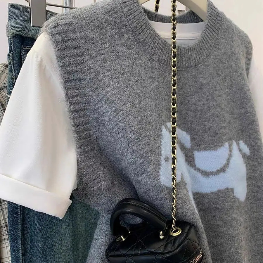 Japanese Style Grey Knit Vest Women Loose Sleeveless Cardigan Spring Autumn Student Casual Outwear 250911