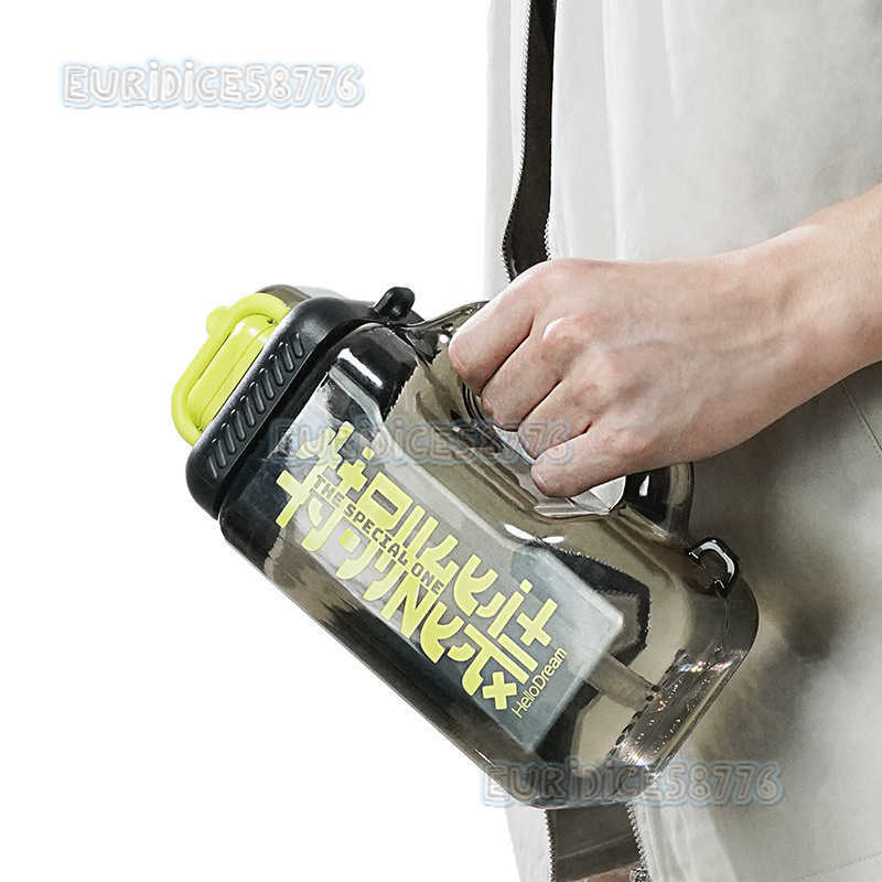 Sports Water Cup Large Capacity Heatresistant Tritan Cup Straw Summer Outdoor Ton Bucket Mens Fitness Kettle H250911