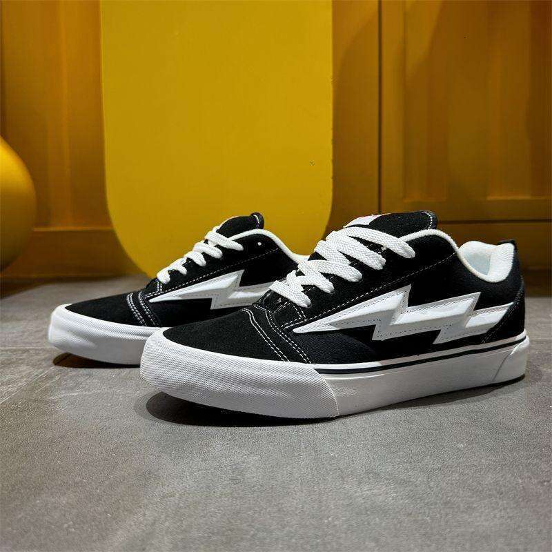 2025 Spring and Autumn New Revenge Storm Lightning Fashion Versatile Vintage Dirty Sneakers Men's Bread Board Shoes
