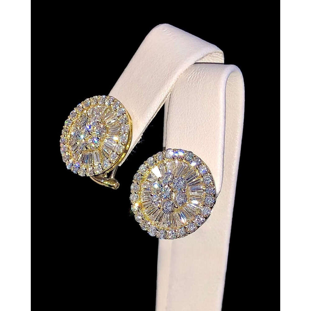 Elegant Sier Iced Jewelry Women's Dia Stud Earrings Yellow Gold Baguette Brilliant Cut Stones Moissanite Collection