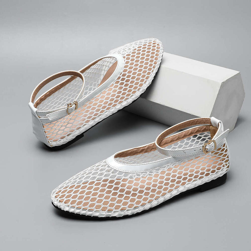 Plus Size Dance Clogs 35-45 Round Toe Flat Mesh Breathable Ballet Belt Designer Shoe Buckle Women's Shoes