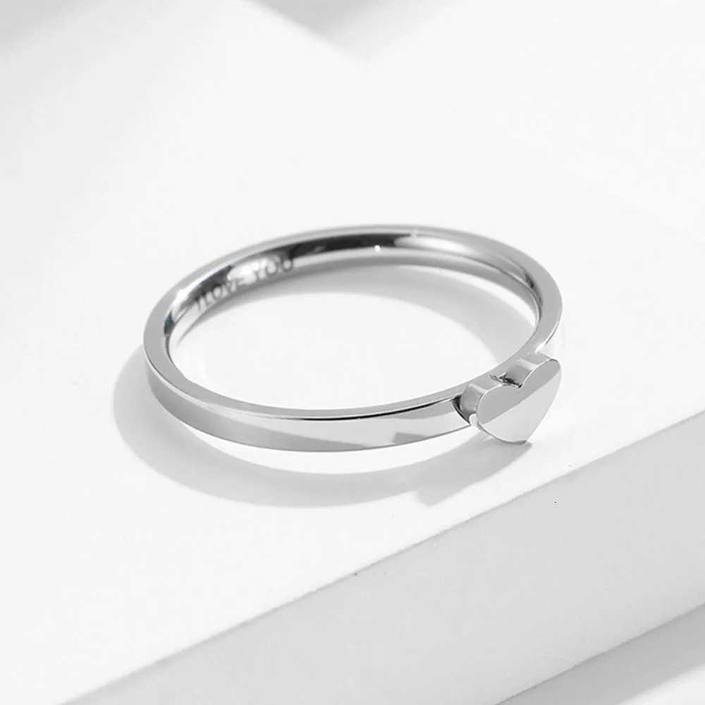 Japanese Simple Hollow Heartshaped Couple Ring Men And Women Proposal Engagement I LOVE YOU Rings W250911