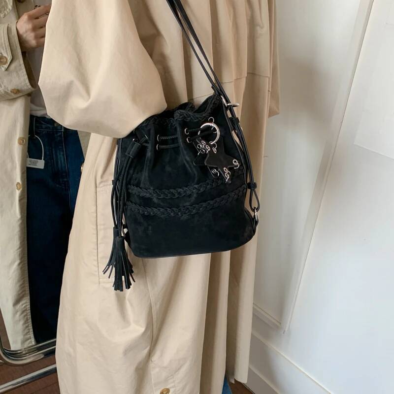 Retro Style Multiple Back Styles PU Leather Women s Shoulder Bag Niche Bucket Bag Women s Crossbody Bag Simple Solid Color Designer Bag