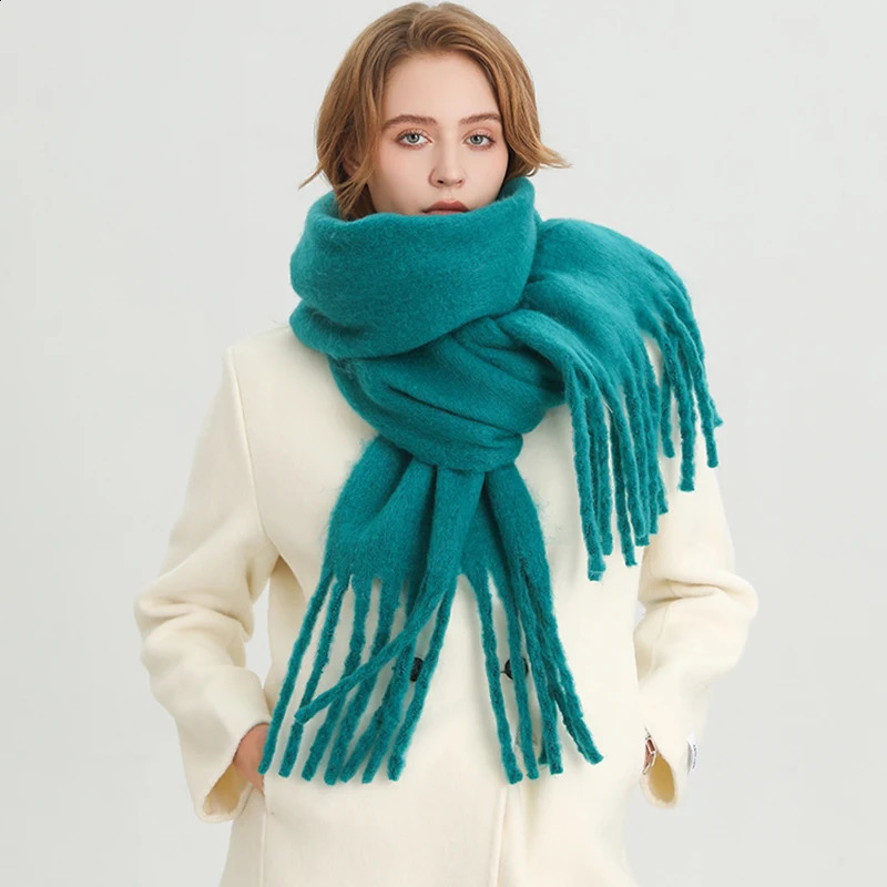 Winter Scarf for Women Cashmere Warm Solid Pashmina Blanket Wraps Female Thick Soft Bufanda Big Tassel Shawl Long Poncho Echarpe 250909