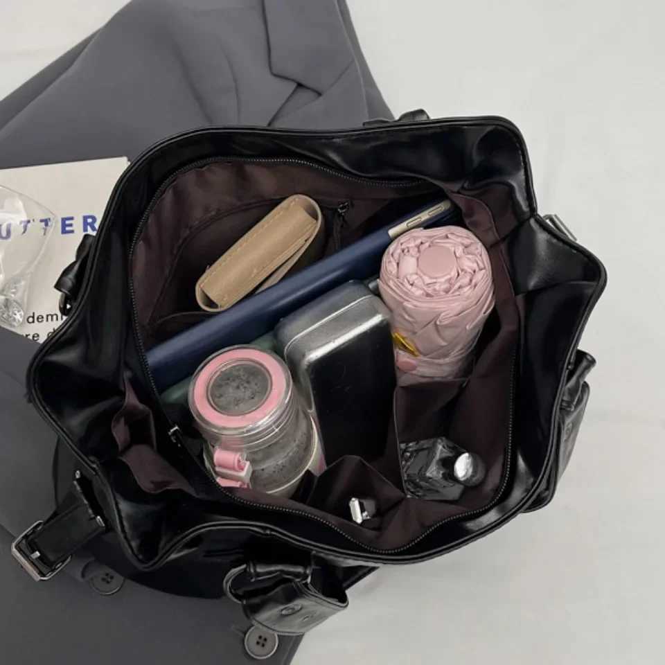 Retro Brand Roomy Shoulder Bag Female Luxury Solid Color Classic Crossbody Bag Large Capacity Style Soft PU Leather Tote Bag W250911