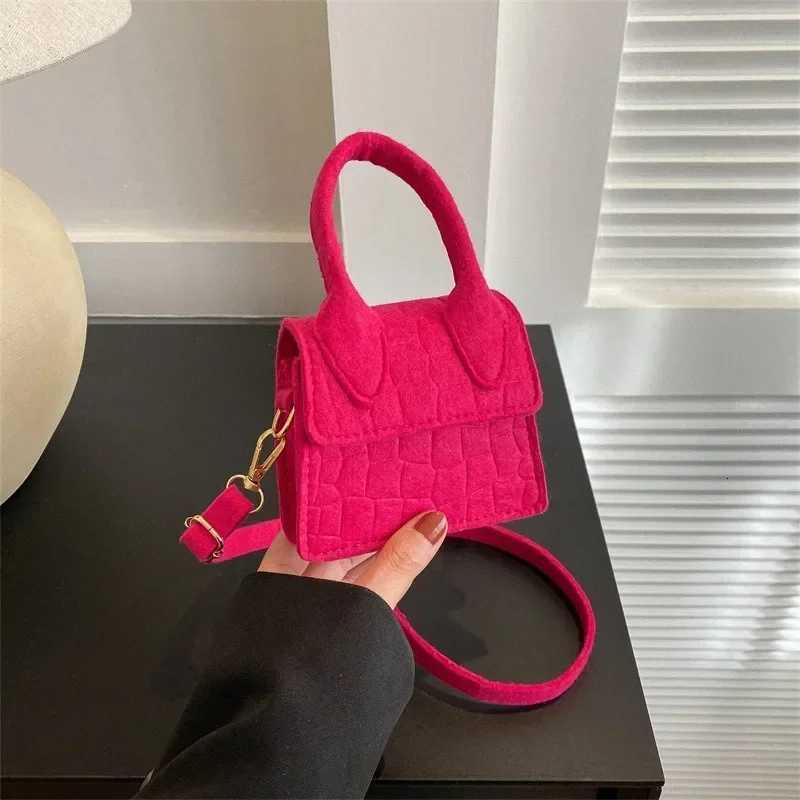 New Korean Version Messenger Bag Cute Mini Handbag and Purse Solid Color Women Small Shoulder Bag Luxury Designer Torebka Damska W250911