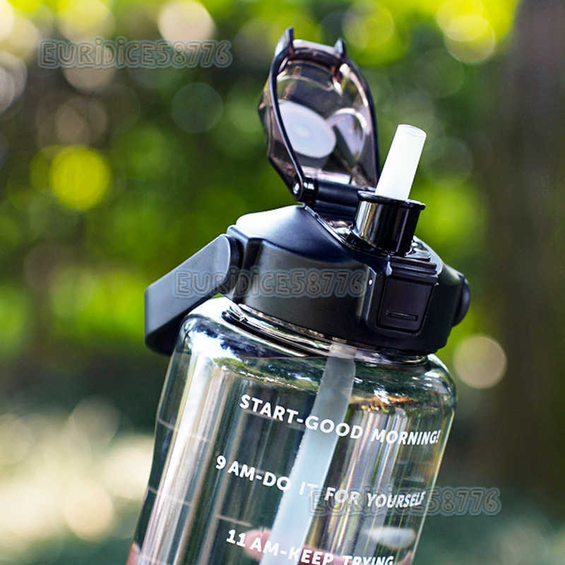 Large Capacity Sports Water Bottle Ton Cup Transparent 2l Straw Cold Water Bottle Outdoor Space Cup Graduated Plastic Water Cup H250911