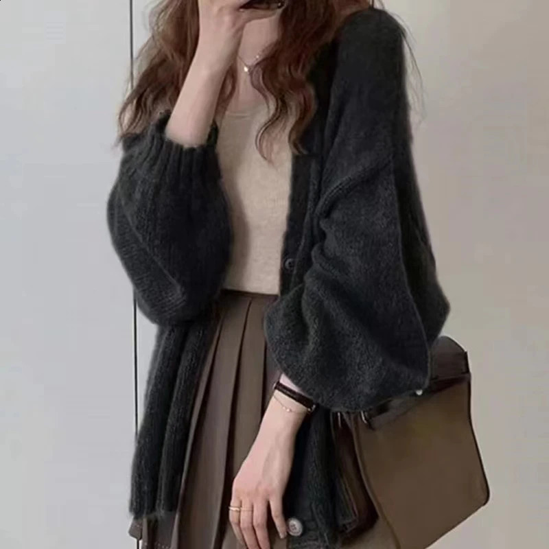 Autumn and Winter Womens Solid Color Cardigan Sweater Fashion Casual Singlebreasted Lantern Sleeve Jacket 250911