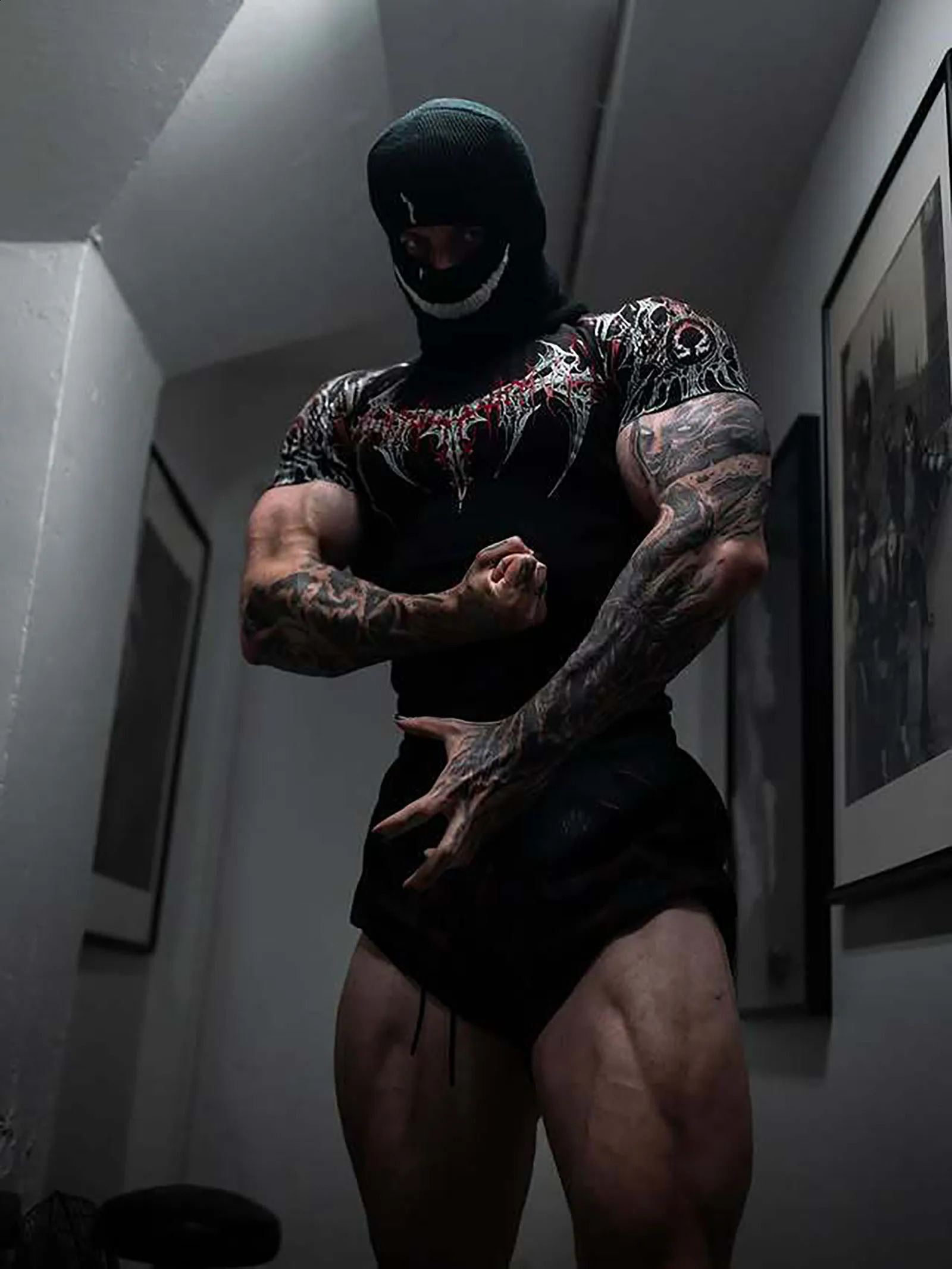 GYM Tshirt Mens Dark Gothic Print Muscle Tee High Elasticity And Quick Drying Exercise For Bodybuilding Training 2025 Summer 250910