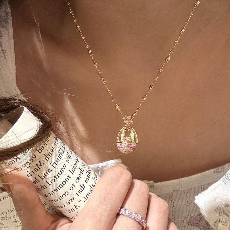Luxury Brand Designer Jewelry French Style Light Luxury Retro Peach Pink Small Egg Necklace Flip Cover Full Diamond Exquisite Versatile High-Value Col