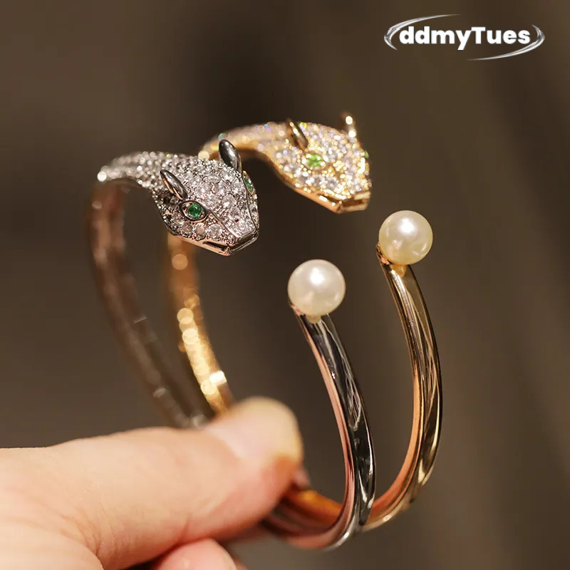 Brand Designer New Bracelet Fashion 2025 Essential Wealth Attraction Lucky Accessory Leopard Head Jewelry for Women TUES