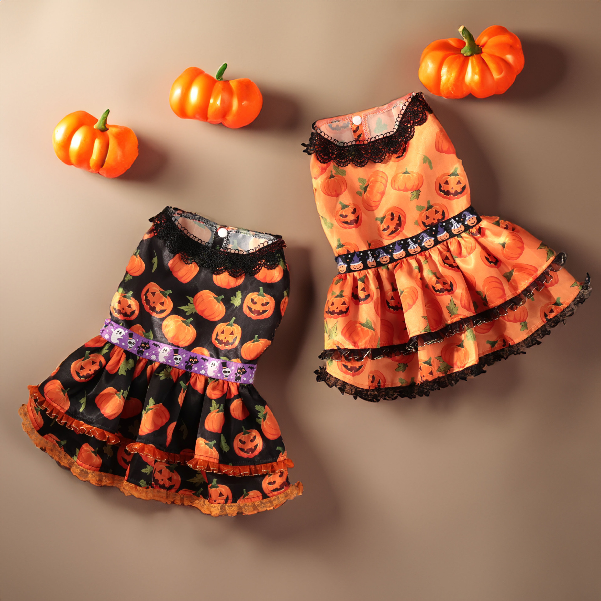Halloween Pumpkin Print Dog Dress with Lace Trims, Festive Party Costume for Dogs, 4 Sizes (S-XL) for Dogs 2-14kg, Perfect for Halloween Parties, Them