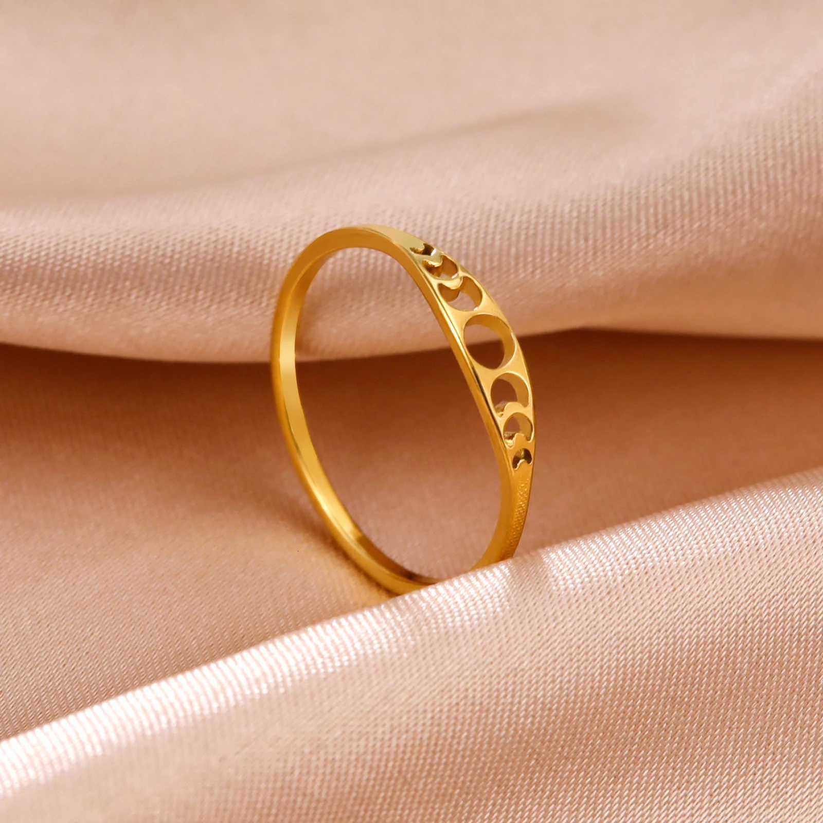 Cazador Minimalist Crescent Moon Phase Rings for Women Jewelry Stainless Steel Rings Aesthetic Mother Gift Anniversary Wedding W250911