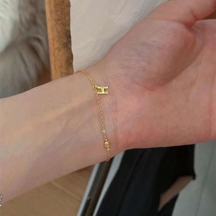 Minimalist Mini H Letter Small Sparkling Dia Bracelet for Women Unique Design Fashionable Elegant High-end Jewelry