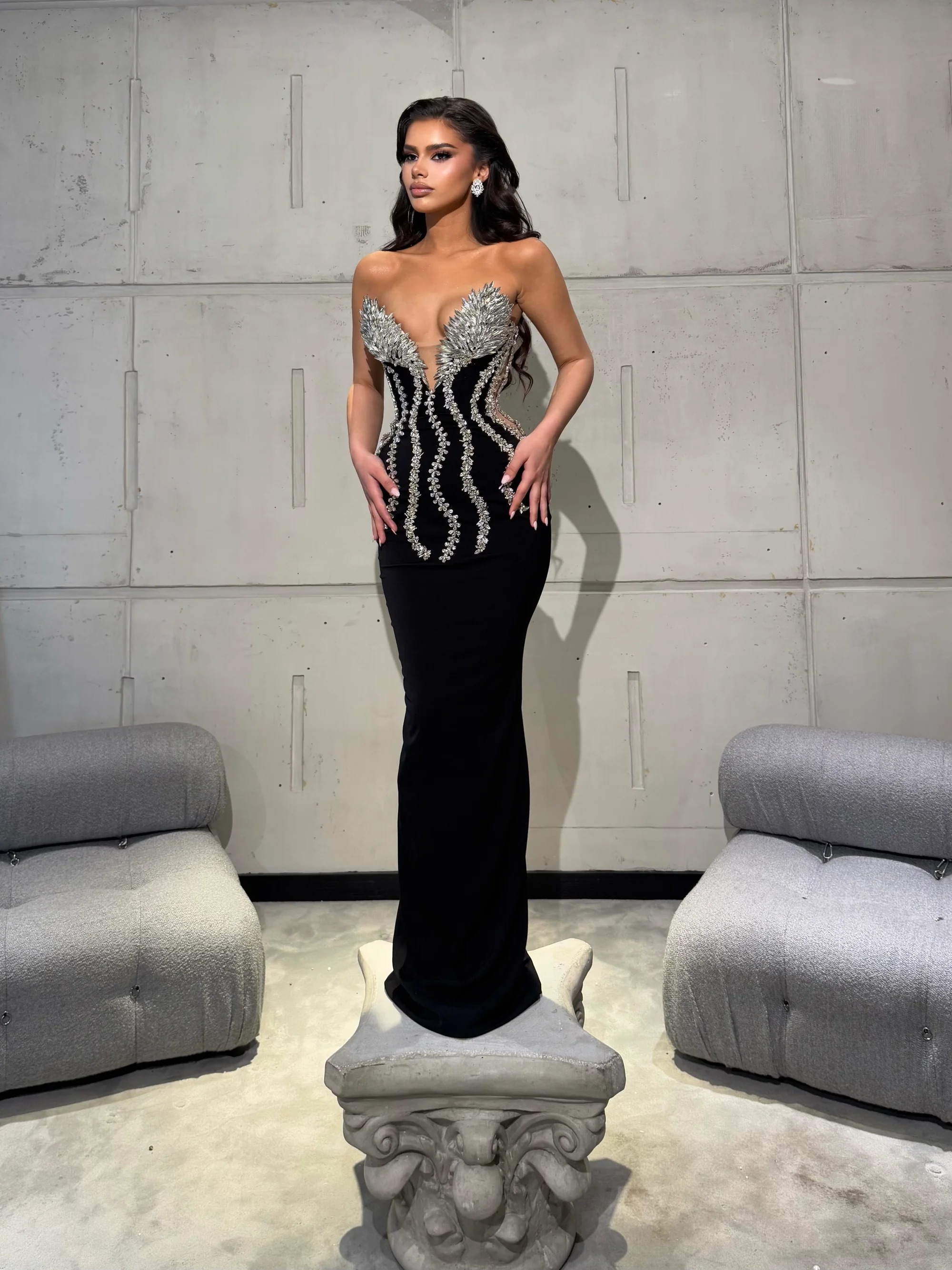 Sexy Evening Dresses For Women Sweetheart Neck Sleeveless Gown Crystal Floor Length Dress Party Customized Dress