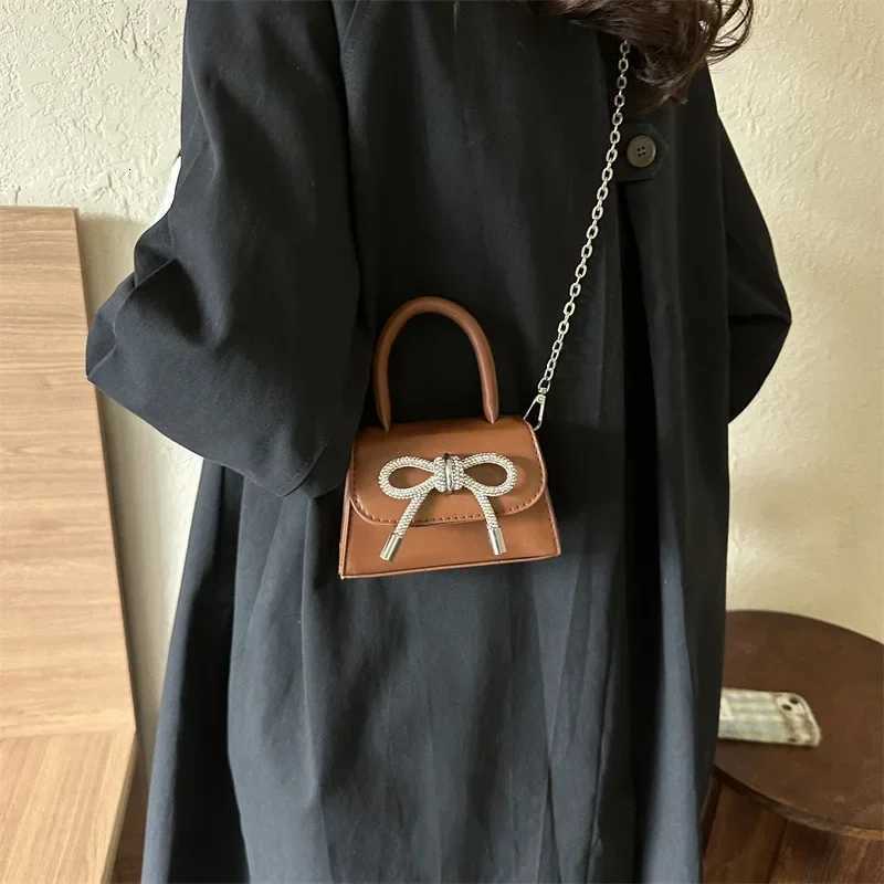 Bow Design Solid Color Mini Shoulder Bag PU Leather Flap Crossbody Bags for Women 2024 Fashion Female Chain Purse and Handbags W250911