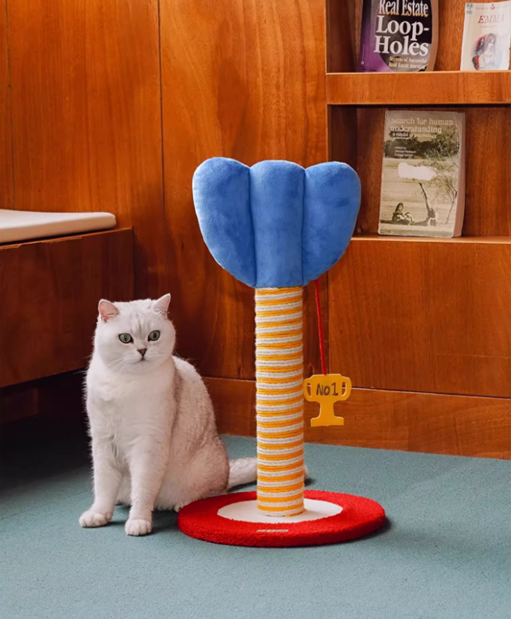 Self-Entertainment Feline Scratcher: Long-lasting, Flake-Free Pet Furniture