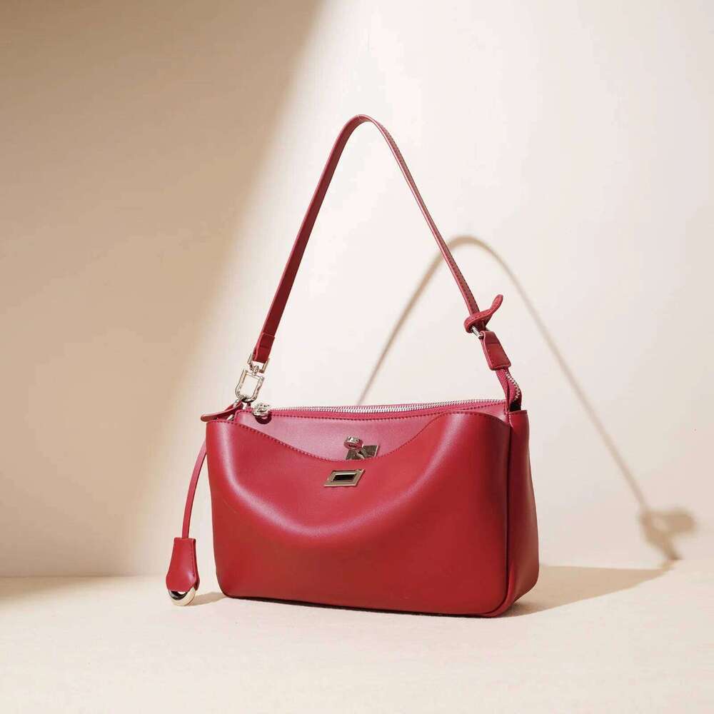 Women's Handbag 2025 New Light Classic Genuine Leather Shoulder Unique Top Handle Bag Stylish Versatile Lock Closure 250805 250805