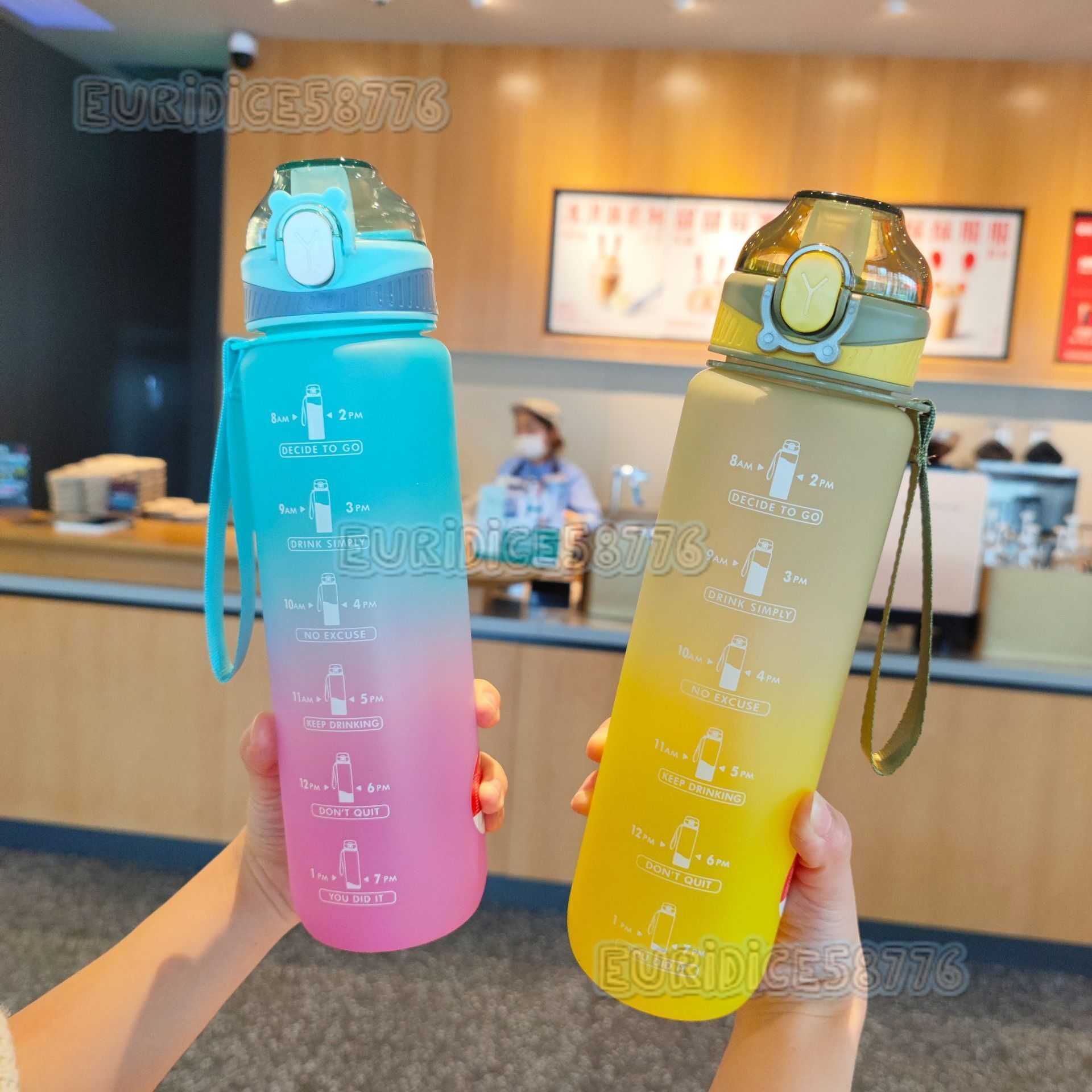 Sports Fitness Gradient Color Straw Plastic Water Cup Portable Rope Lid Lock Buckle Car Outdoor Water Bottle H250911