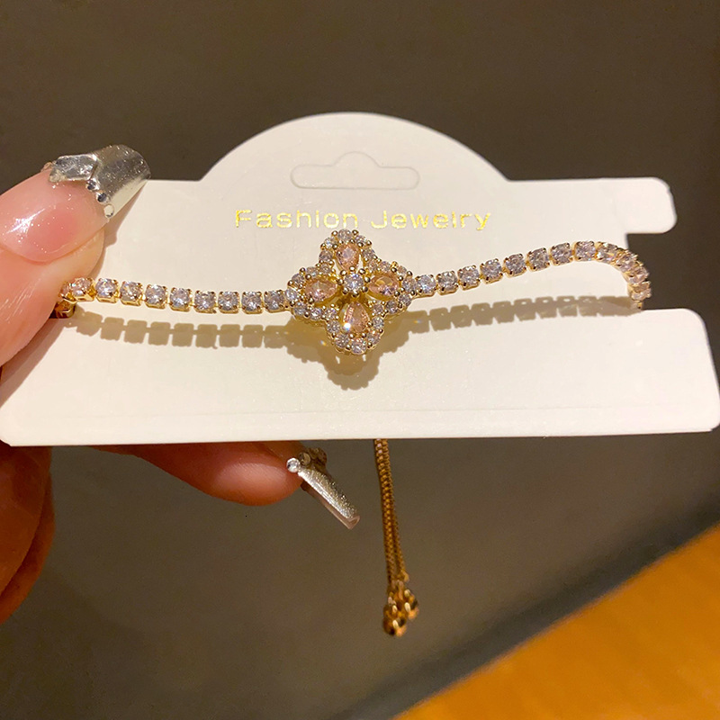 Luxury Brand Designer Jewelry Light Luxury Style Zircon Flower Water Drop Bracelet Korean High-End Design Bracelet Commuting Internet Celebrity Temper
